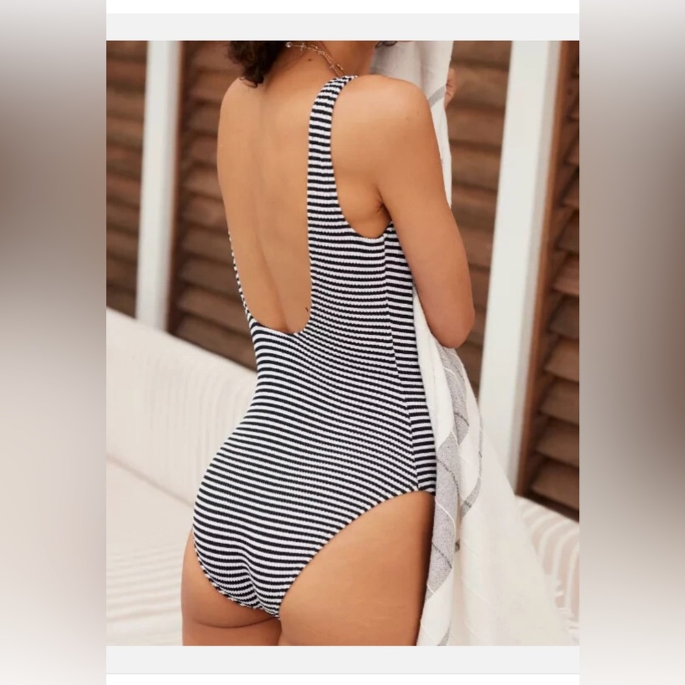 NWT Aerie Swimsuit - Picture 2 of 5